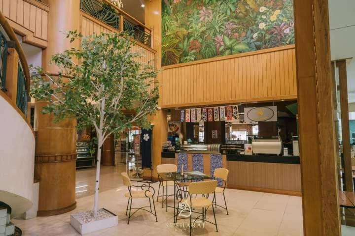 Seeharaj Hotel Uttaradit Ngoại thất bức ảnh