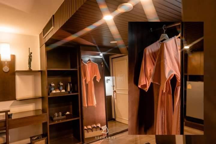 Seeharaj Hotel Uttaradit Ngoại thất bức ảnh