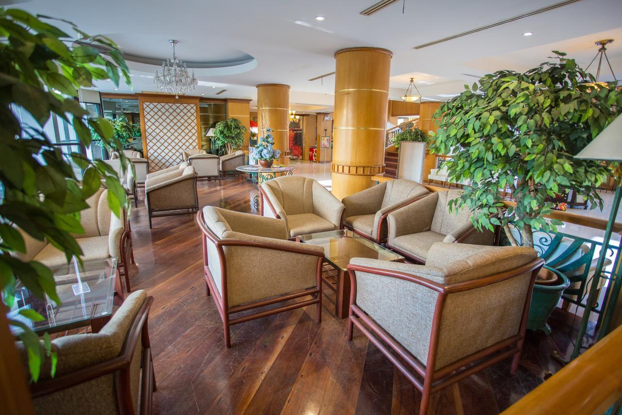 Seeharaj Hotel Uttaradit Ngoại thất bức ảnh
